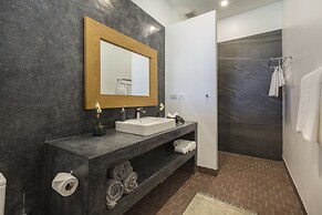 Lemongrass Pool Villa