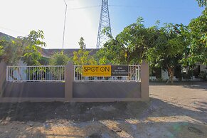 OYO 2042 Zam Zam Family Syariah