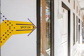 SPOT ON 1958 Asembagus Family