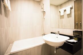 B2 Amata Nakorn Premier Hotel