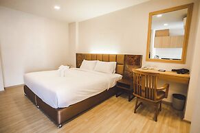 B2 Amata Nakorn Premier Hotel