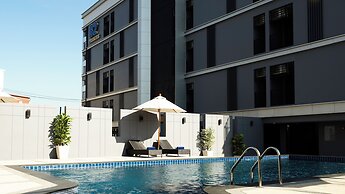 B2 Amata Nakorn Premier Hotel