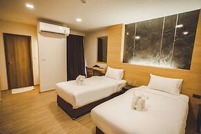 B2 Amata Nakorn Premier Hotel