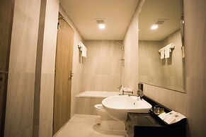 B2 Amata Nakorn Premier Hotel