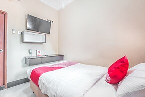 Super OYO 1640 Fallinda Hotel