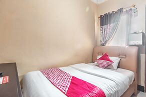 Super OYO 1640 Fallinda Hotel