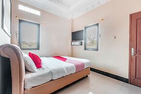 Super OYO 1640 Fallinda Hotel