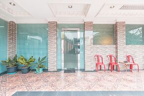 Super OYO 1640 Fallinda Hotel