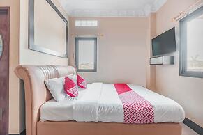 Super OYO 1640 Fallinda Hotel