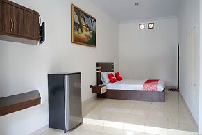 OYO 1697 Griya Dimas Guesthouse