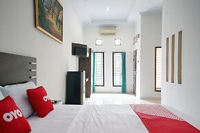 OYO 1697 Griya Dimas Guesthouse