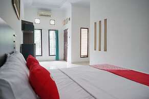 OYO 1697 Griya Dimas Guesthouse