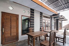 OYO 1765 Herman Homestay