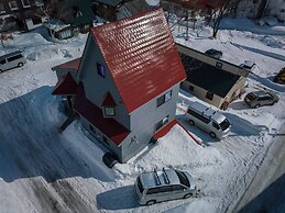 Sunnsnow Tall house