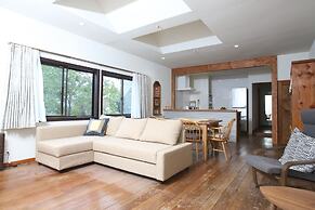 Sunnsnow Tall house