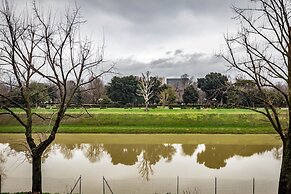 Arno Apartment A by Mmega