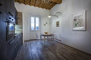 Arno Apartment A by Mmega