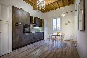 Arno Apartment A by Mmega