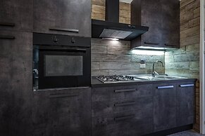 Arno Apartment A by Mmega