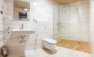 Priska Med Luxury Rooms