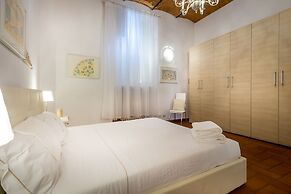 Pignone Apartment by Mmega