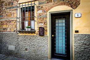 Pignone Apartment by Mmega