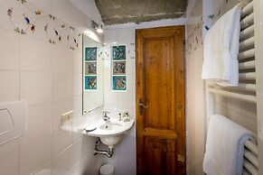 Pignone Apartment by Mmega