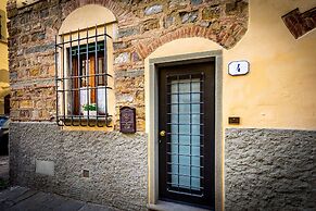 Pignone Apartment by Mmega