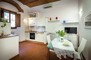 Pignone Apartment by Mmega