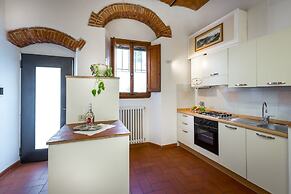Pignone Apartment by Mmega