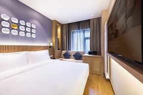 Crystal Orange Hotel  Wangfujing Street