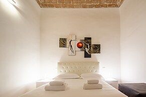 Lian Home in Florence by Mmega