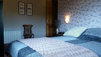 Hostal Xalet Refugi Pere Carné - Hostel