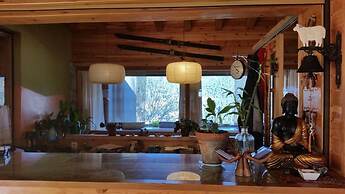 Hostal Xalet Refugi Pere Carné - Hostel