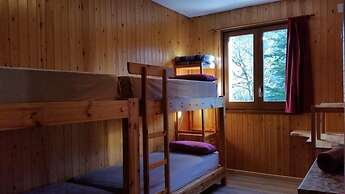 Hostal Xalet Refugi Pere Carné - Hostel
