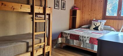 Hostal Xalet Refugi Pere Carné - Hostel