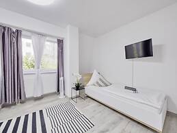Amanda Hostel
