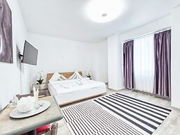 Amanda Hostel
