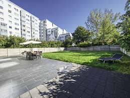Amanda Hostel