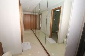 Apatel The Mansion Tower Capilano