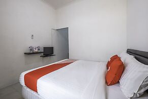 OYO 1717 Wisma Fisio Syariah