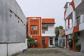 OYO 1717 Wisma Fisio Syariah