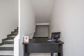 OYO 1717 Wisma Fisio Syariah