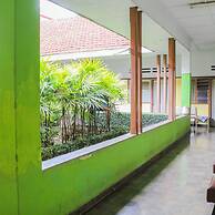 OYO Life  1708 Hotel Budi Famili 1 Syariah