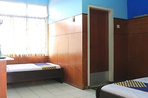 OYO Life  1708 Hotel Budi Famili 1 Syariah