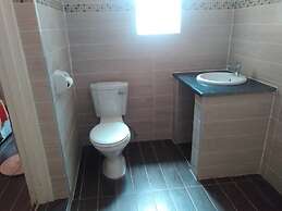 It's a Small World Backpackers Lodge - Hostel