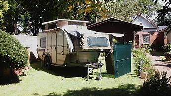 It's a Small World Backpackers Lodge - Hostel