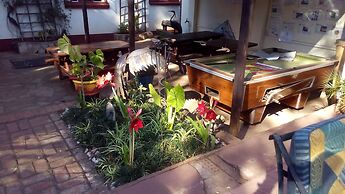 It's a Small World Backpackers Lodge - Hostel