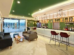 Novotel Suites Yogyakarta Malioboro