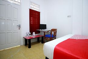 OYO 1981 Unib Kostel